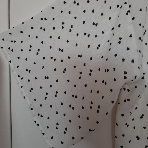 Kenar Tie Front Heart Print Blouse Size Medium - Picture 3 of 5